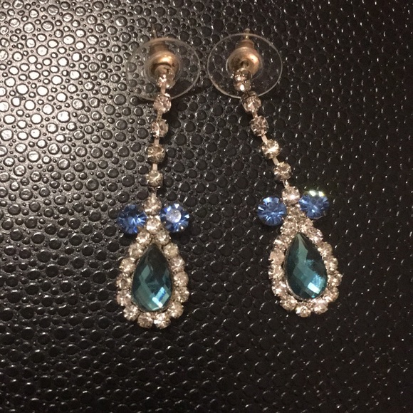 Diamond earrings set - Picture 3 of 3